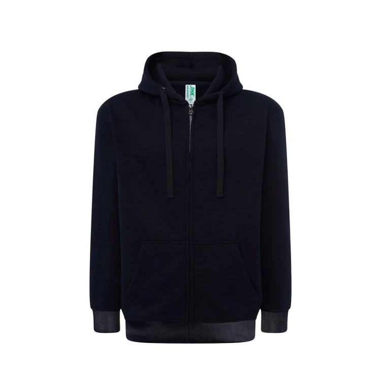Sudadera hombre JHK con capucha, cremallera íntegra y bolsillos canguro, visible con etiqueta y detalles constructivos