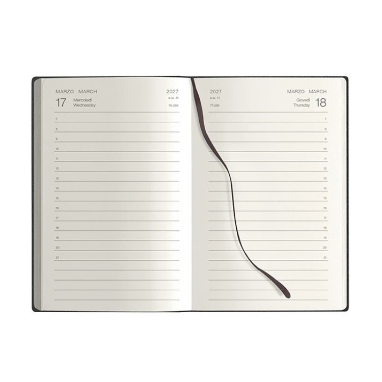 Agenda giornaliera Calamus Black 9x14 cm chiusa con elastico, vista frontale