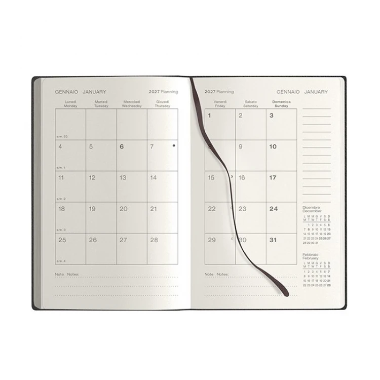 Agenda giornaliera Calamus Black 9x14 cm chiusa con elastico, vista frontale