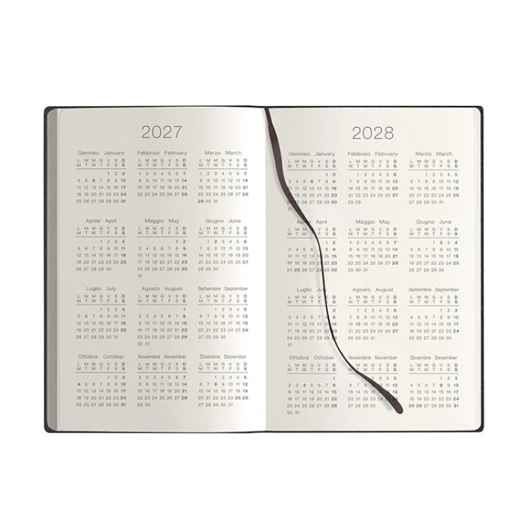 Agenda giornaliera Calamus Black 9x14 cm chiusa con elastico, vista frontale