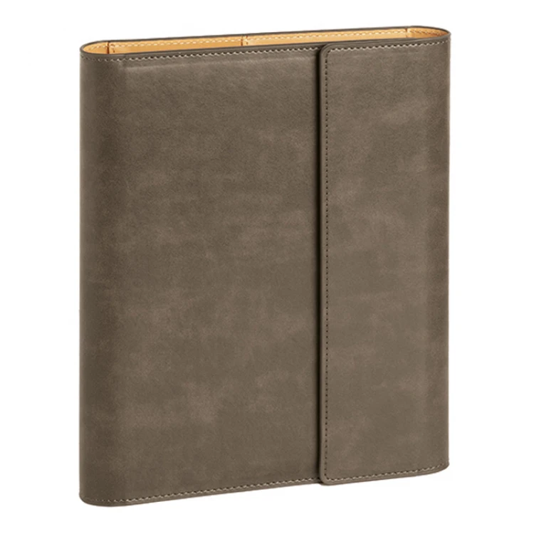 Agenda portafoglio con interno giornaliero intercambiabile da personalizzare con logo, chiusura a magnete e tasche interne