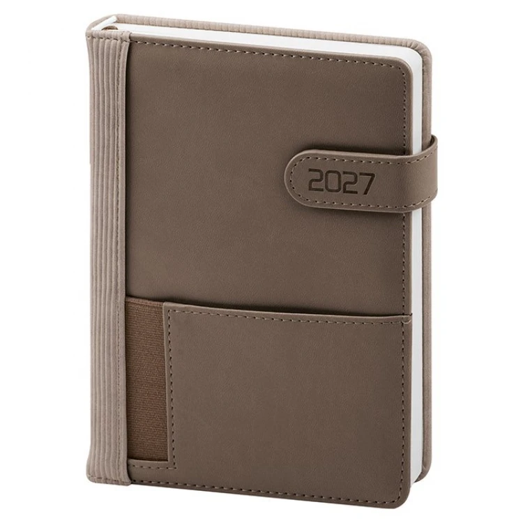 Agenda diária em poliuretano termoformado com fecho magnético, formato 15×21 cm fechada, para personalizar com logótipo