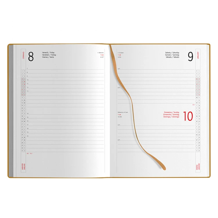 Agenda giornaliera chiusa con copertina in carta naturale, elastico di chiusura, formato 15x21 cm