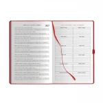 Agenda giornaliera chiusa con elastico nero e portapenne integrato, pronta per la personalizzazione
