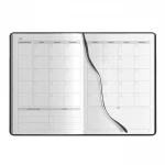 Agenda planner non datato da personalizzare chiusa in poliuretano termossensível, formato 14,5x21 cm